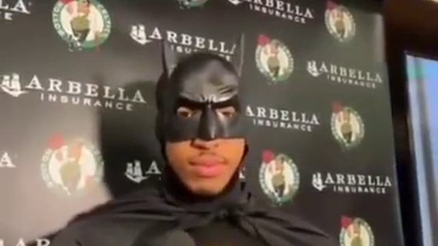 Негр в костюме бэтмена смотреть онлайн