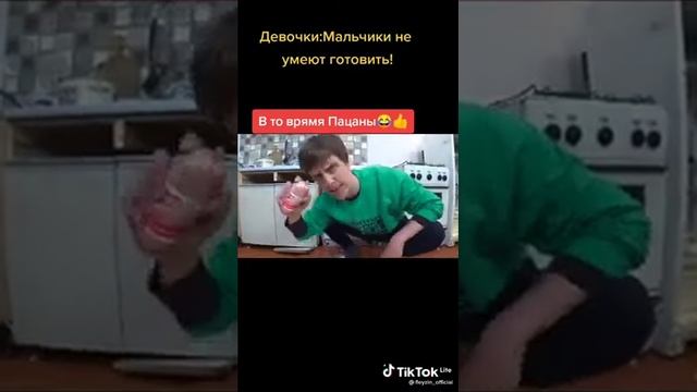 Пега готовим окрошку.