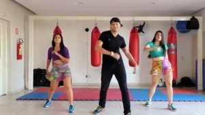 Танцевальный фитнес. Отличный танец  для начинающих.