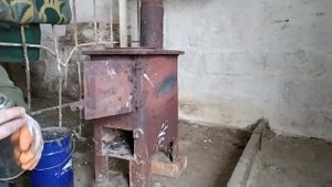 Печь в Свинарнике//Подготовка к Переселению Свинейв Маленький Сарай//Отопление, Мороз -12?