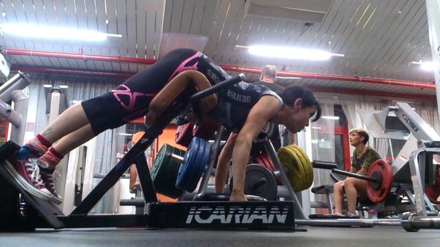 гиперэкстензии c 50кг х 8 смотреть онлайн