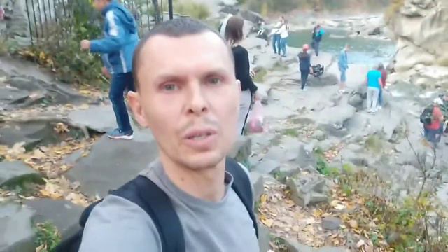 Как бегать в лесу. Река Прут, водопад. смотреть онлайн