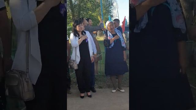 Улкен Енбек мектеби, тулектер кездесуи