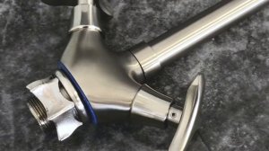 Распаковка двухвентильного смесителя для кухни от бренда TRIGOR модели SBC4-NS-533