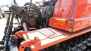 Трактор МТЗ Беларус 1502. Видеосюжет. Тractor MTZ Belarus 1502. The video.