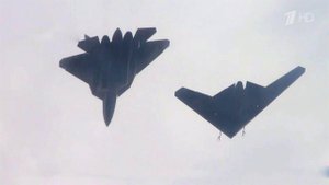 Новейший ударный беспилотник "Охотник" совершил первый совместный полет с истребителем Су-57