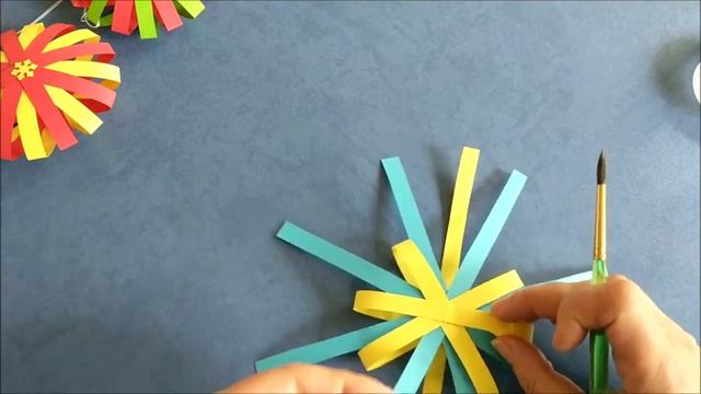 Елочная игрушка из полосок бумаги | Christmas tree toy paper