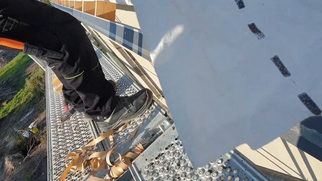 Фальцпрофиль. Вентиляция подкровельная, конька, холодного чердака и всего по немногу. Анонсик смотреть онлайн