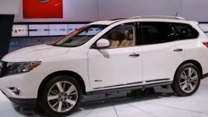 Nissan Pathfinder Hybrid 2014
