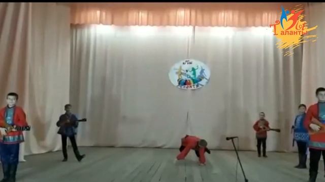 «Танец с балалайками» ансамбль танца «Мечта» Соловьевский СДК смотреть онлайн