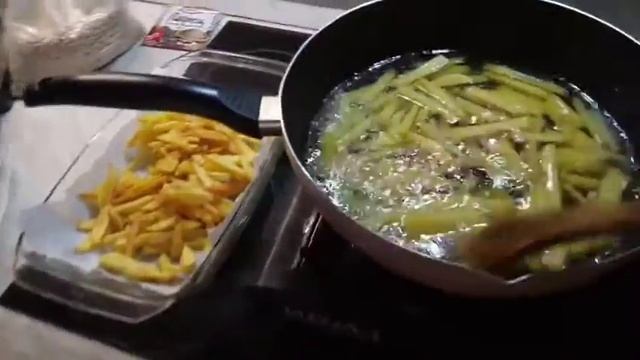 Куриные бедрышки как в KFC смотреть онлайн