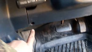 Как вытащить штатную магнитолу хайлюкс сурф