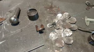 розы полностью на холодную,без нагрева,художественная ковка,кованые изделия,кондуктор,кузня