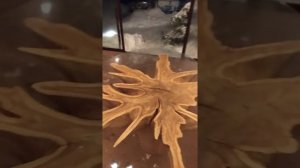 стол из корня дуба