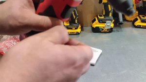 Milwaukee 2550-20 аккумуляторный клепальник 12 вольт