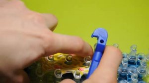 ❤Новогодняя игрушка на ёлку. Как плести игрушку из резинок в видеоуроке №291❤