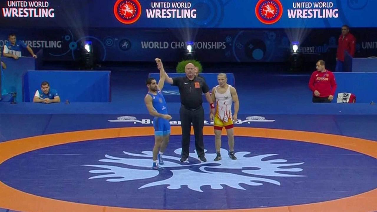 На чемпионате мира по спортивной борьбе россиянин выиграл золото в греко-римском стиле