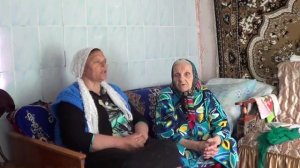 над рекою село