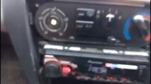 Nissan Wingroad 2003 как снять центральную консоль, панель, как заменить лампочки, подсветку