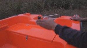 Моторная лодка Cayman 36S в самых ярких цветах