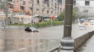 Потоп в Москве 28.06.2021 года. Народного ополчения 28 затонула от стихии(28.06.2021)