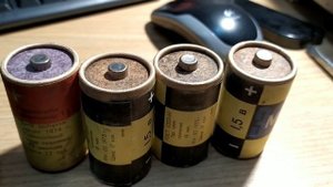 Батарейки СССР проработали 46 лет и работают сегодня!!!