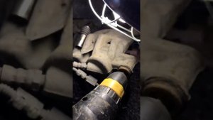Ремонт суппорта направляющих Peugeot Boxer 3