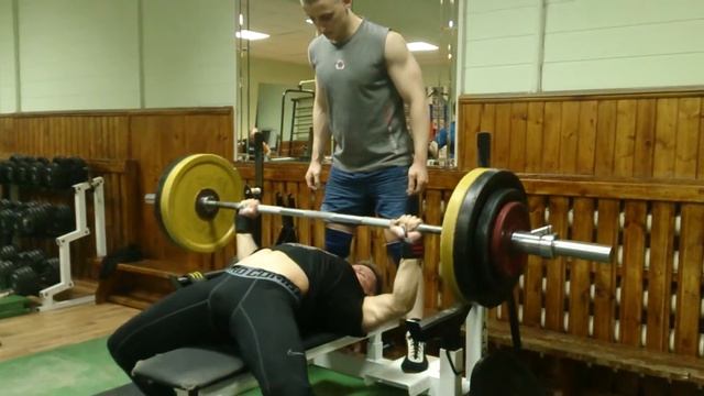 30.09 Жим лежа 125 кг на 4 раза смотреть онлайн