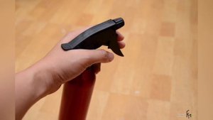 Как отучить кошку царапать мебель