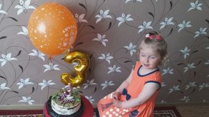 Мама, а ты принеси стол