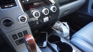 Обзор автомобиля Toyota Sequoia