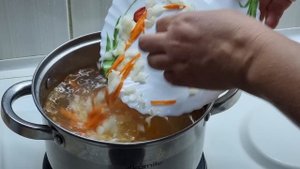 СЪЕЛИ КАСТРЮЛЮ ЗА ОДИН ДЕНЬ! Дёшево и ТАК ВКУСНО! Любимый рыбный суп из хребта красной рыбы!