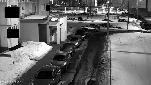 Скрутил номера с автомобиля во дворе дома смотреть онлайн