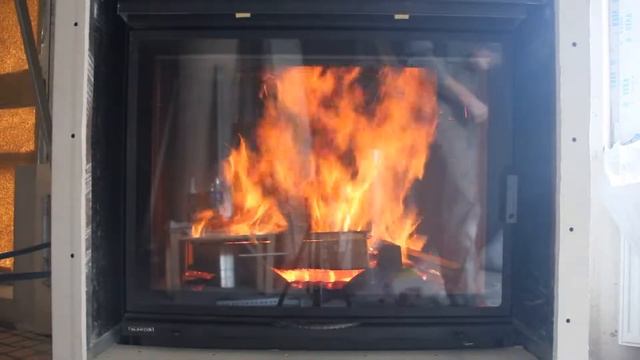 Как горит камин Supra Univers II смотреть онлайн