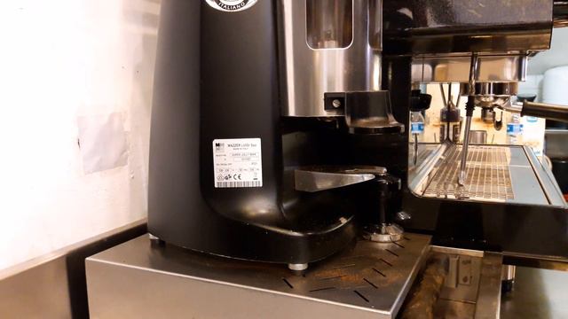 ICE BLUE LATTE | BARISTA TRAINING | HOW TO MAKE ICE BLUE LATTE . смотреть онлайн