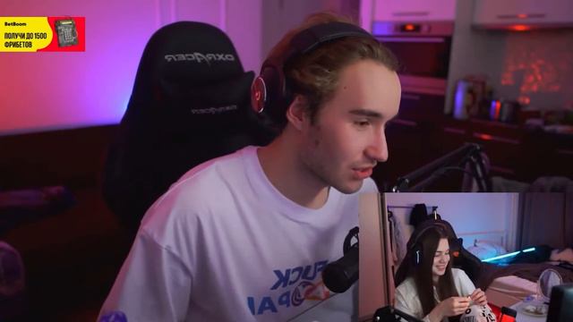 КОРЕШ И АКУЛИЧ ОТВЕЧАЮ НА ВОПРОСЫ ДРУГ ДРУГА / СТРИМ С АКУЛИЧ смотреть онлайн