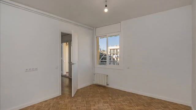 Finques Navarrete- Video Venta Piso- Gran Via Corts Catalanes-Eixample Dreta- Barcelona смотреть онлайн