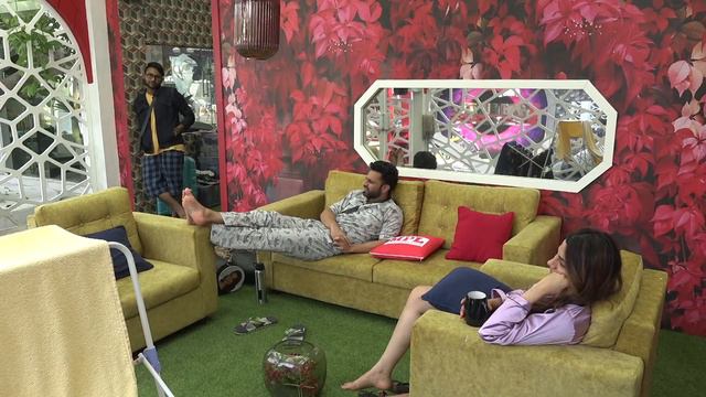 Bigg Boss S14 | बिग बॉस S14 | Nikki's Take On World Wonders