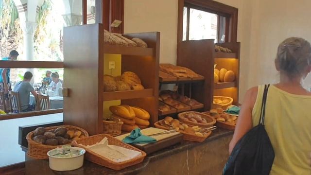 ALIBEY MANAVGAT - ЧЕМ КОРМЯТ В ОТЕЛЕ? (завтрак / обед / ужин) ОБЗОР ГЛАВНОГО РЕСТОРАНА смотреть онлайн