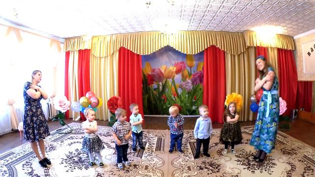 "Маму поздравляют малыши". 1 группа ясли. Утренник к 8 марта. смотреть онлайн