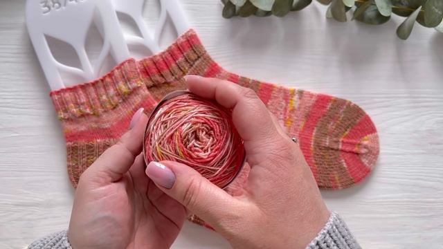 ЭПИЗОД 10/22 || Готовые работы / Новые идеи / Носочная пряжа смотреть онлайн