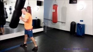Training with heavy bags. Тренировка ударов с грушами.