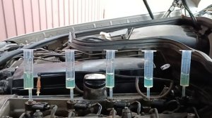 Mercedes-Benz W211, E270, 2.7CDI, проверка форсунок на слив в обратку при помощи шприцов.