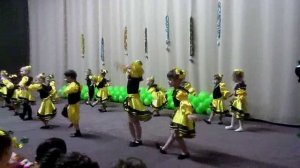 танец пчелы 19.12.2015 клуб Каштан