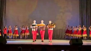 "Четыре двора" Ансамбль "Ложкари" районный дом культуры Адлер