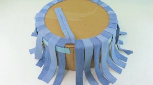 Корзина из старых джинсов и картона своими руками. Простая переделка старой одежды. Мастер класс.