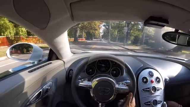 My Extremely Fast Drive In A Bugatti Veyron! смотреть онлайн
