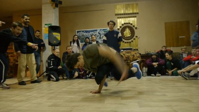 Сборная России vs. Hit the beat / Final crew vs. crew смотреть онлайн