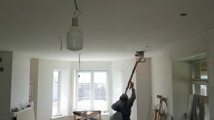 Ошкуривание (шлифовка) потолков без пыли и пылесоса!