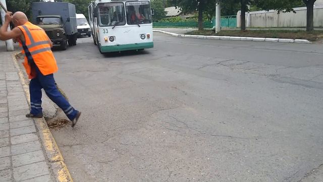 Бендерские дворники мужчина и женщина две большие разницы смотреть онлайн